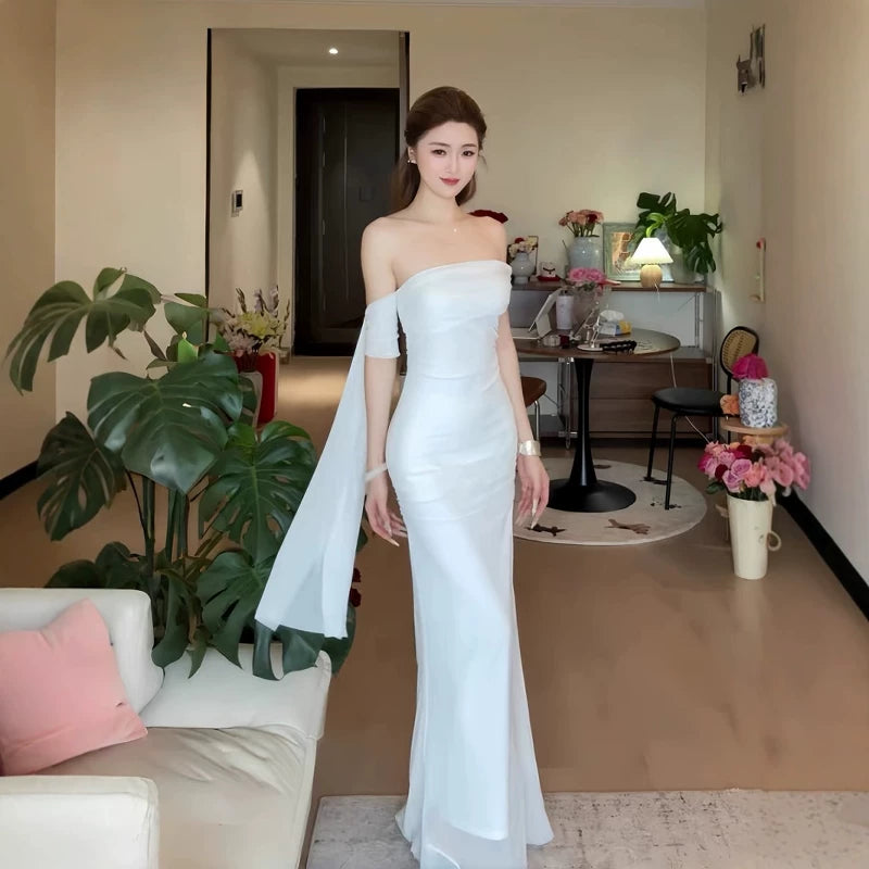 Instunning High-end Slanted Shoulder Streamer Dress