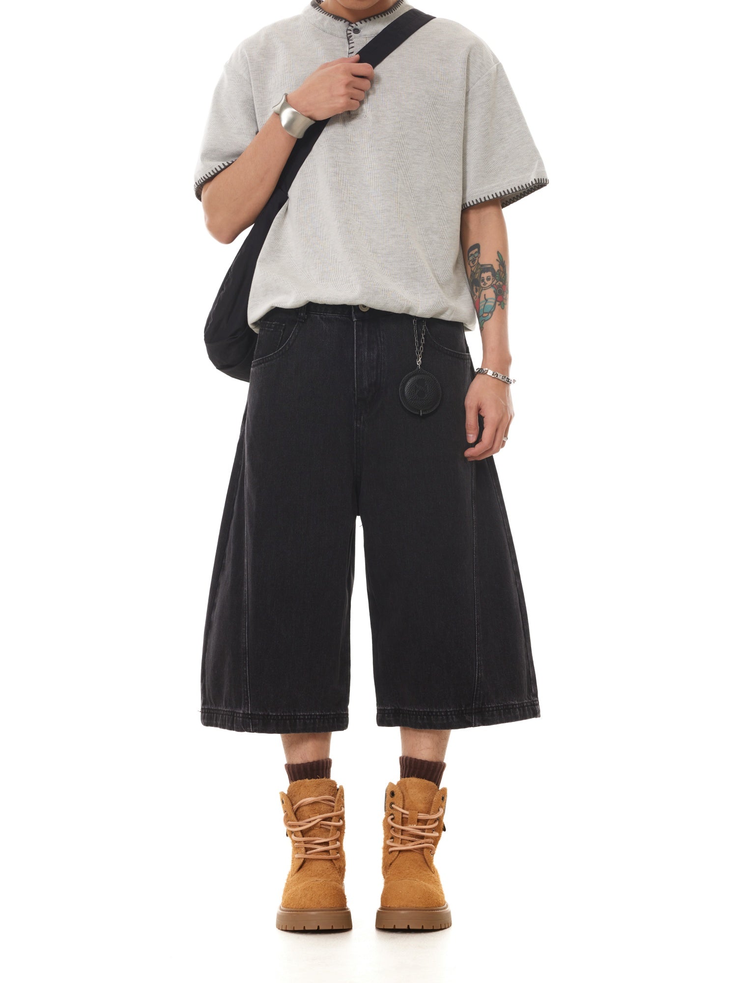 BTSG boxy washed natural black wide-leg denim shorts