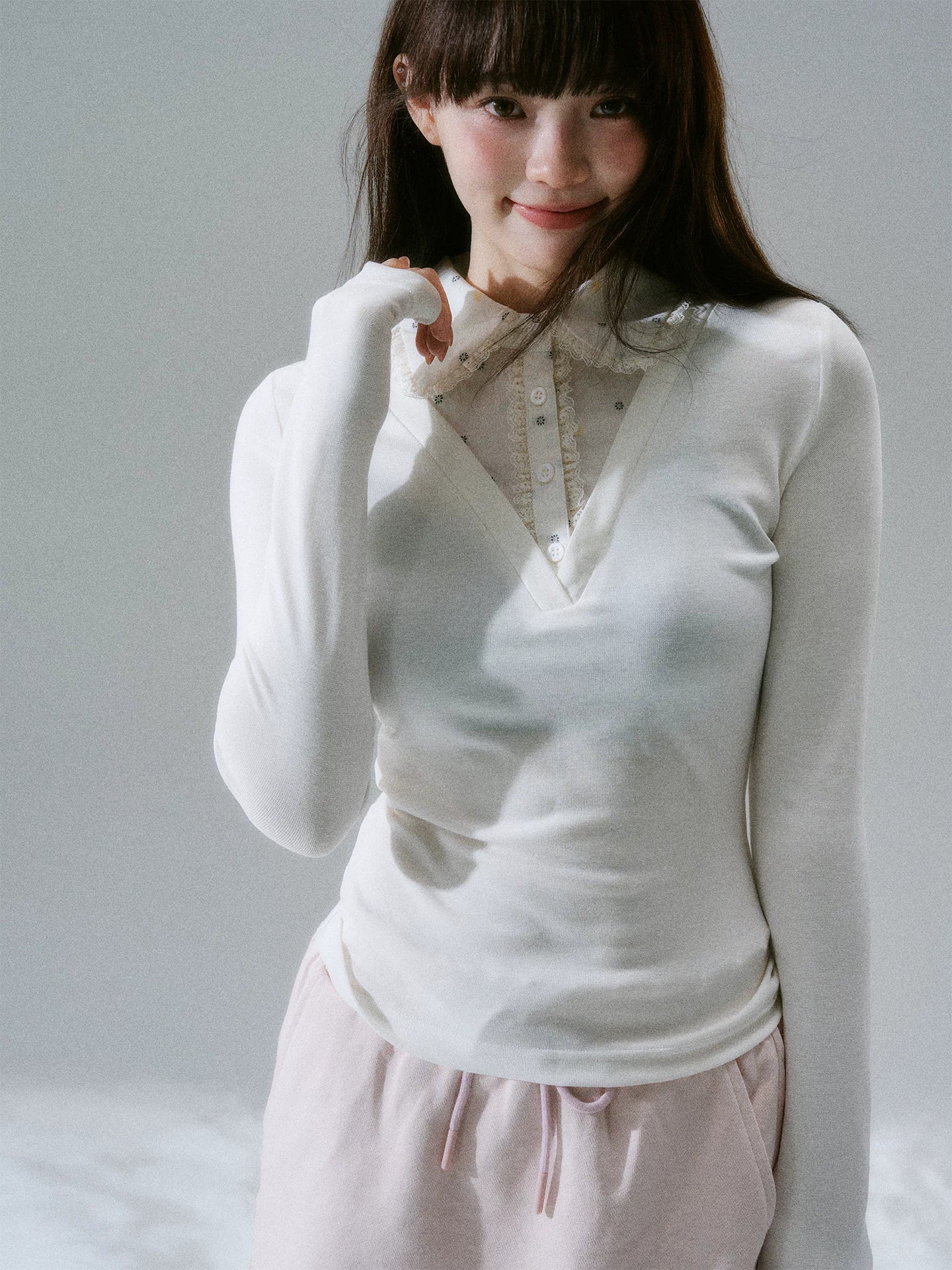 LOST FOREST Splicing Doll Crew Neck Lace Stretch Long Sleeve