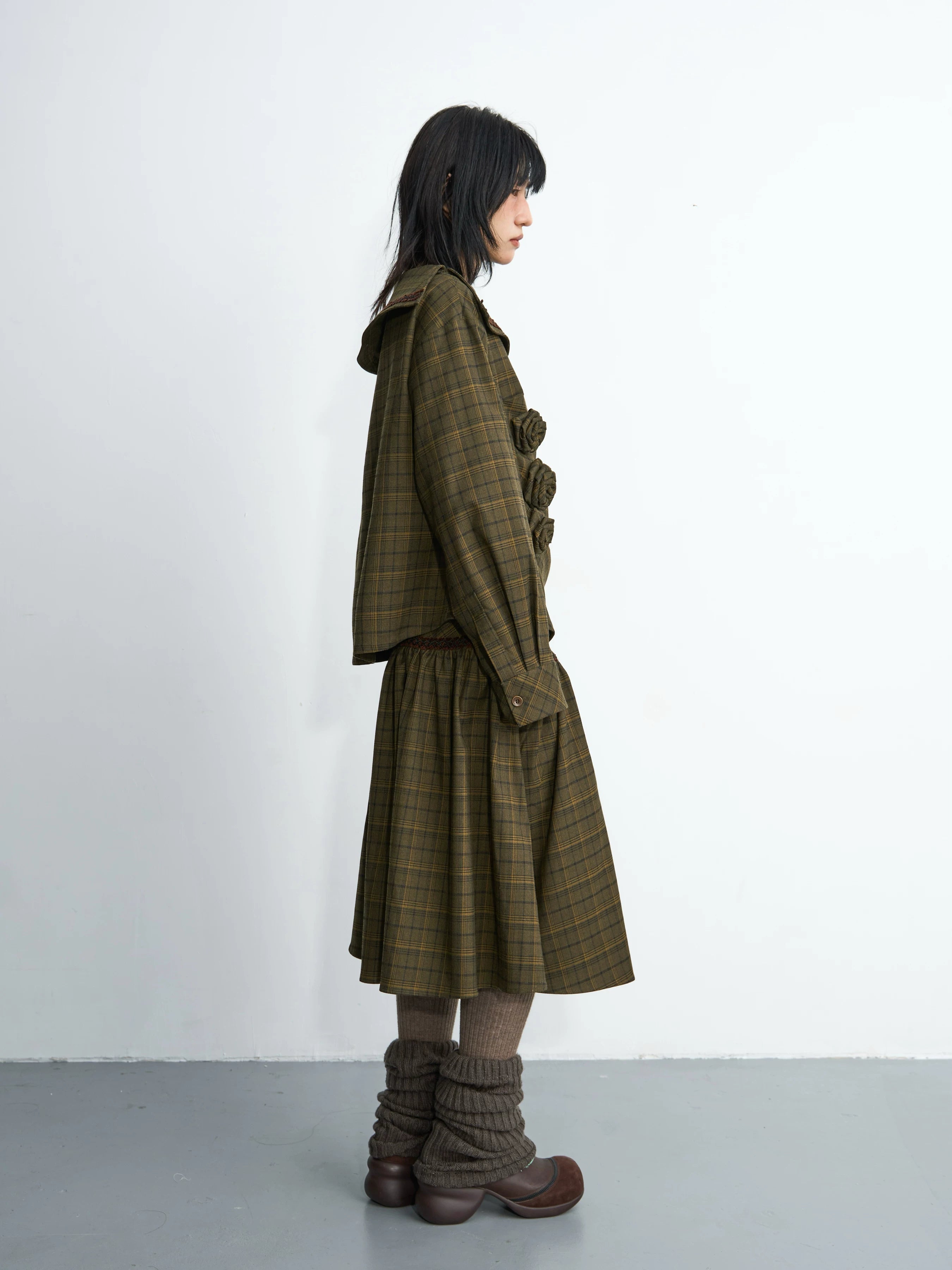 Enteralt Checked Pleated Handmade Flower Slim Umbrella Skirt Set