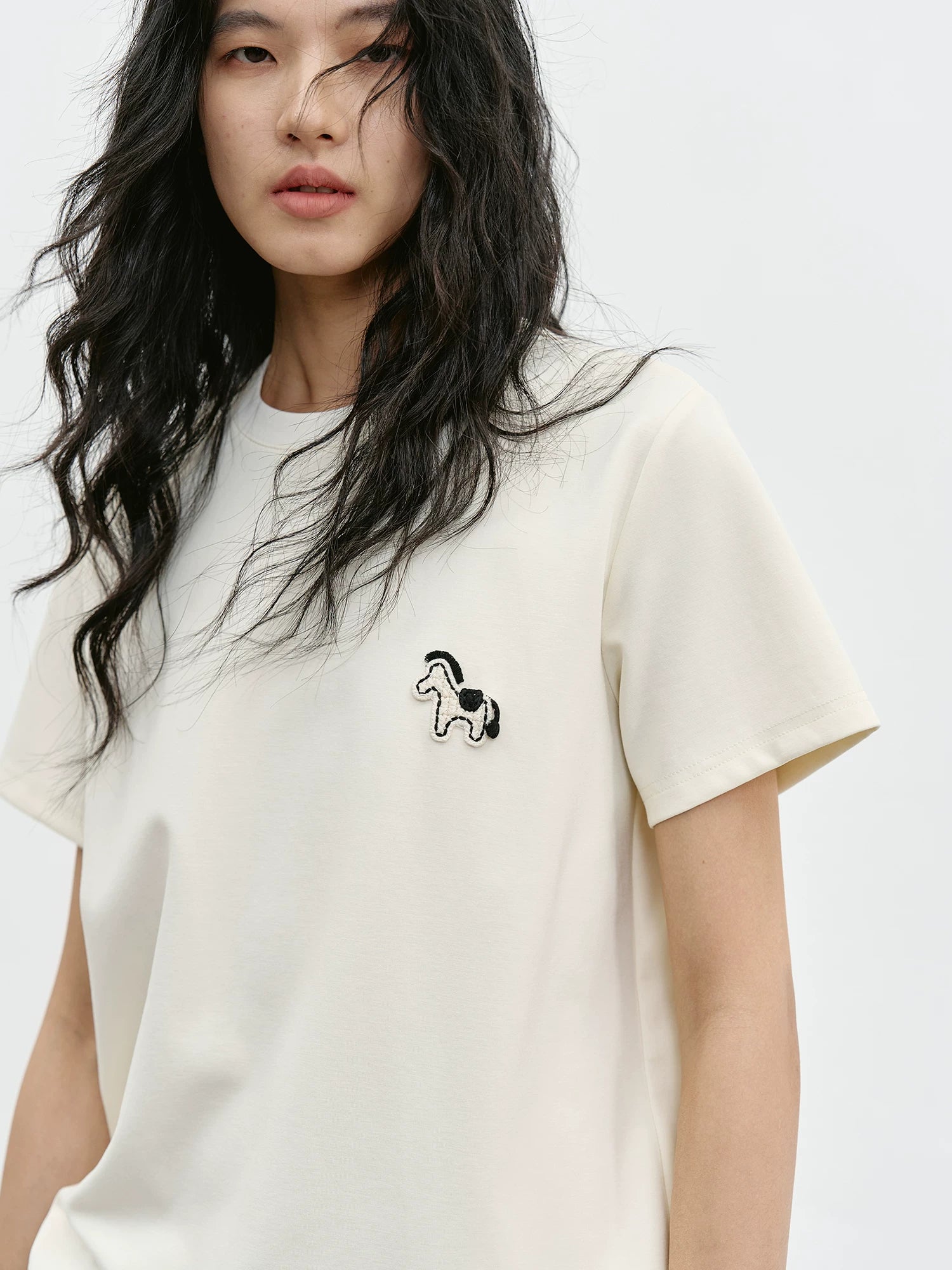 EIGHTHMONTH Loose and Thin Casual Tee
