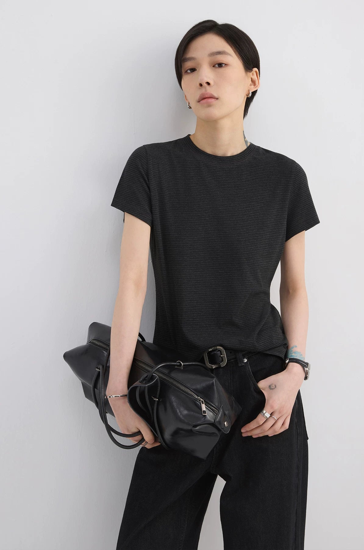 Sameuoo Front Shoulder Slim Striped Tee
