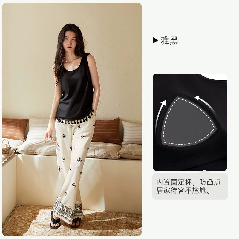 Yuenei Integrated Pajamas with Chest Pads