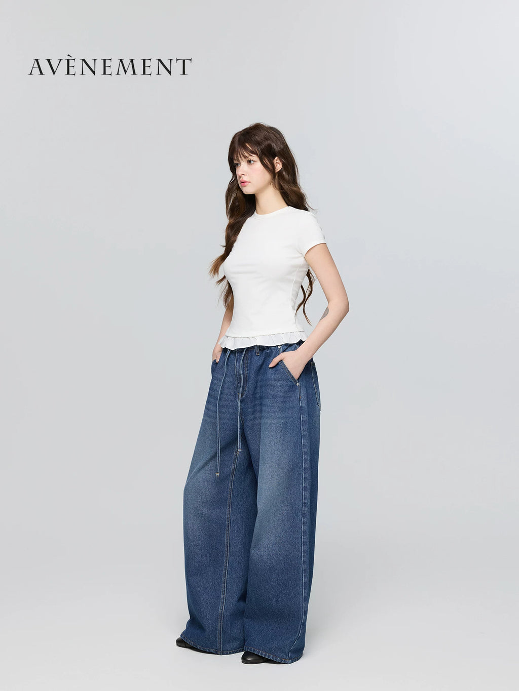 Avenement Splicing Lace Slim Body Contrasting Tee