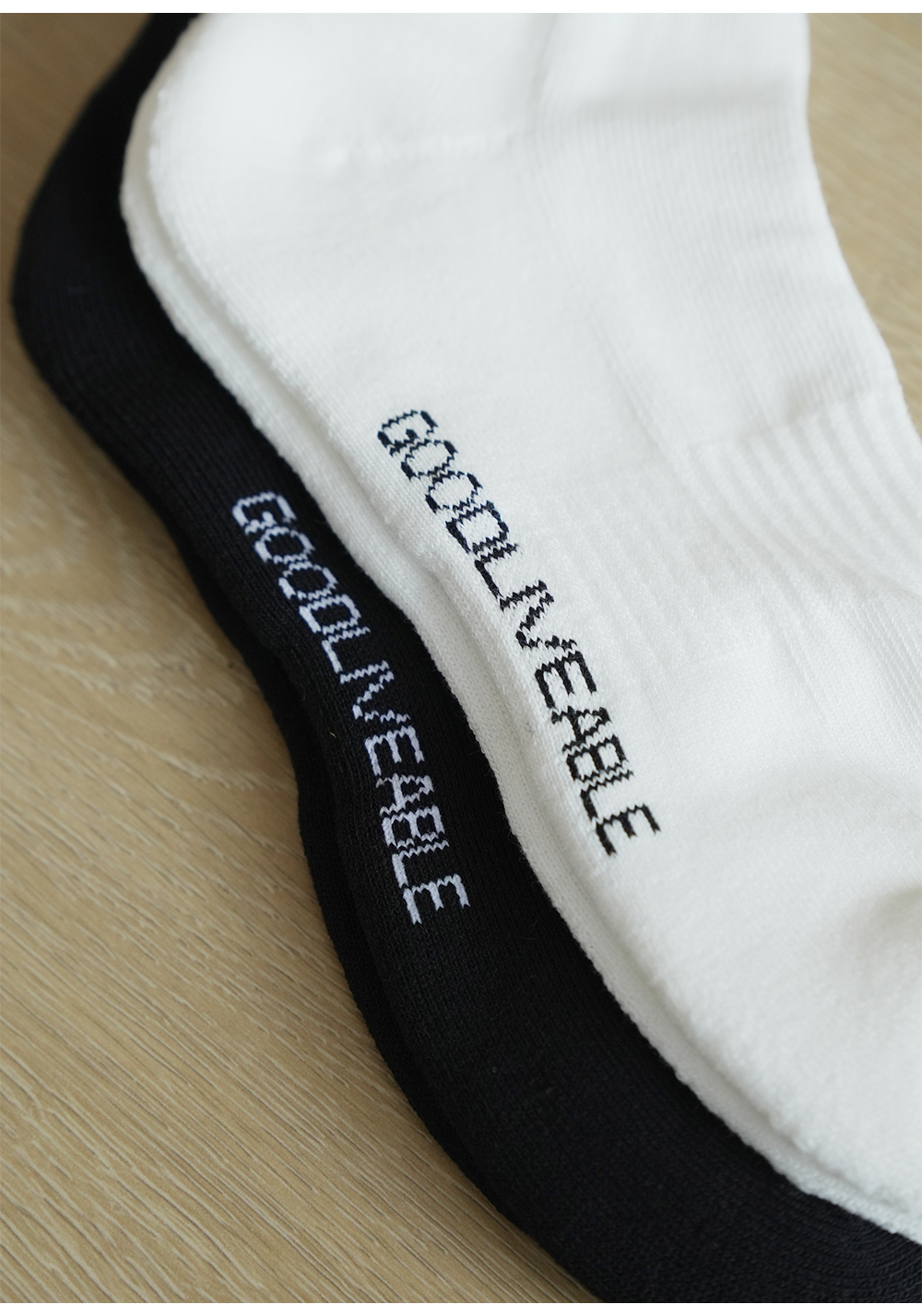 GOODLIVEABLE Jacquard Simple Medium Stockings