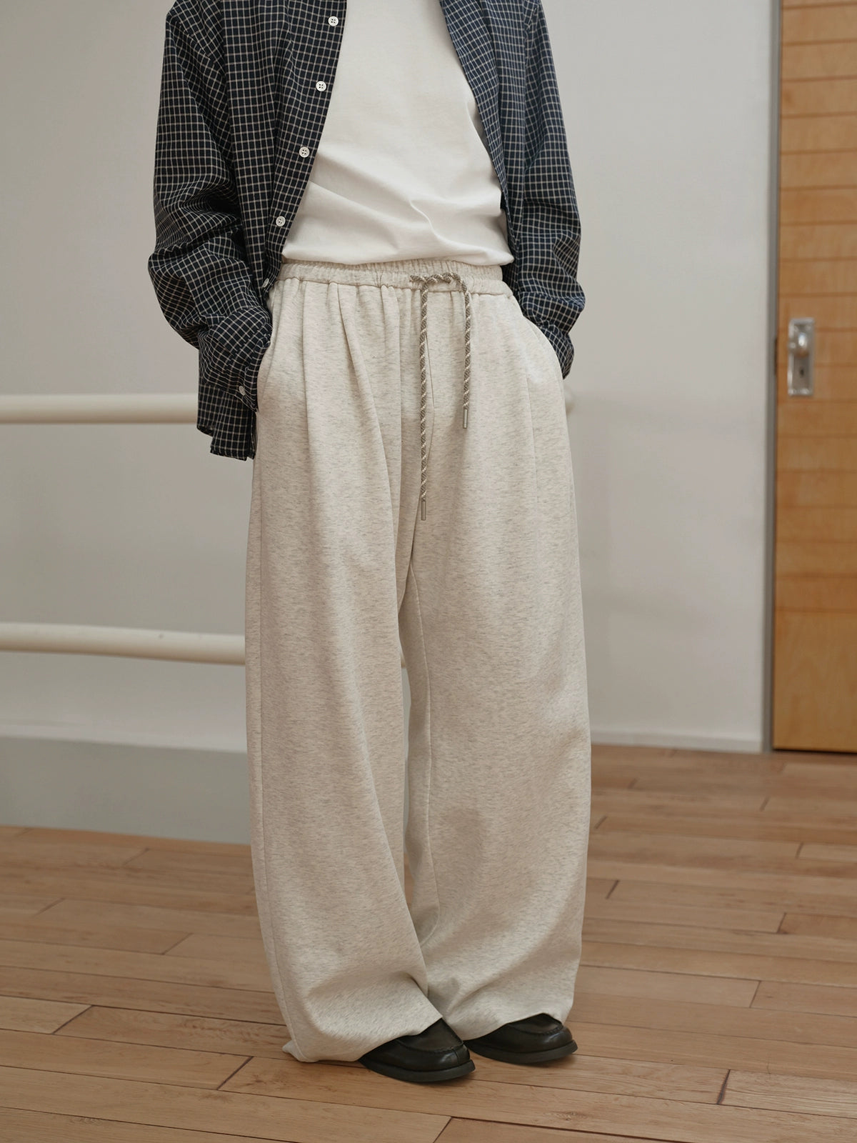 CARPEM Knitted Loose Straight Drawstring Sweatpants