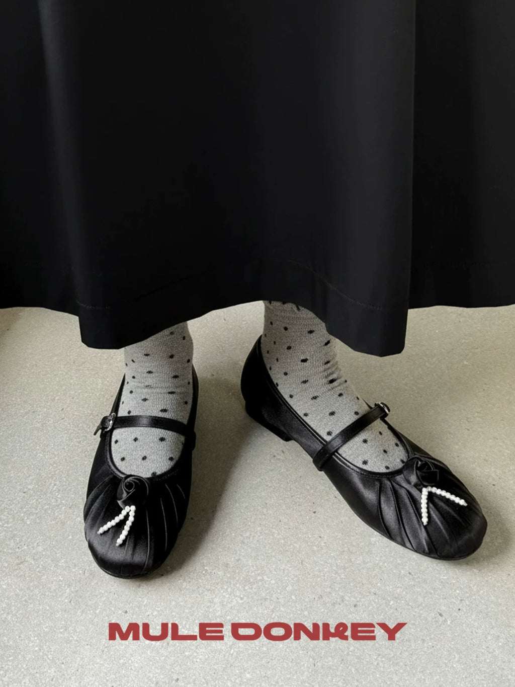 Mule Donkey Polka Dot Medium Tube Wool Stacking Socks