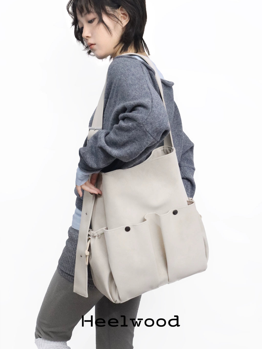 Heelwood Adjustable Multi-Pocket Shoulder Bag
