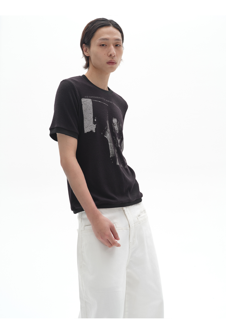 POH Threaded Sleeve Pendulum Light Rock Print Tee