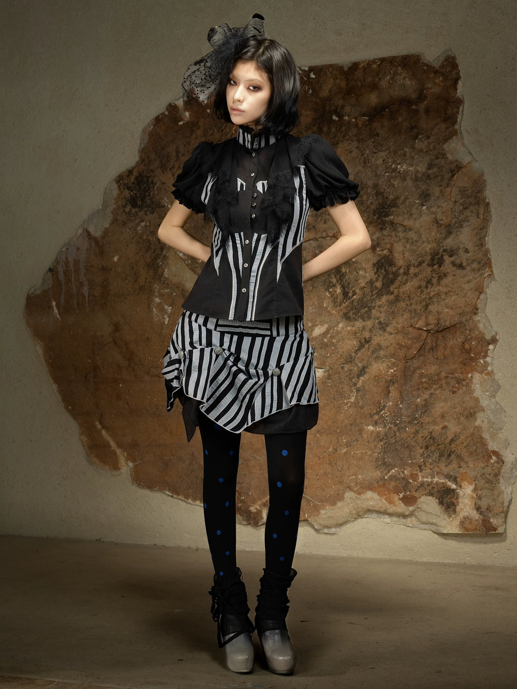 ARIADNAw Retro Bubble Sleeve Waist and Thin Shirt