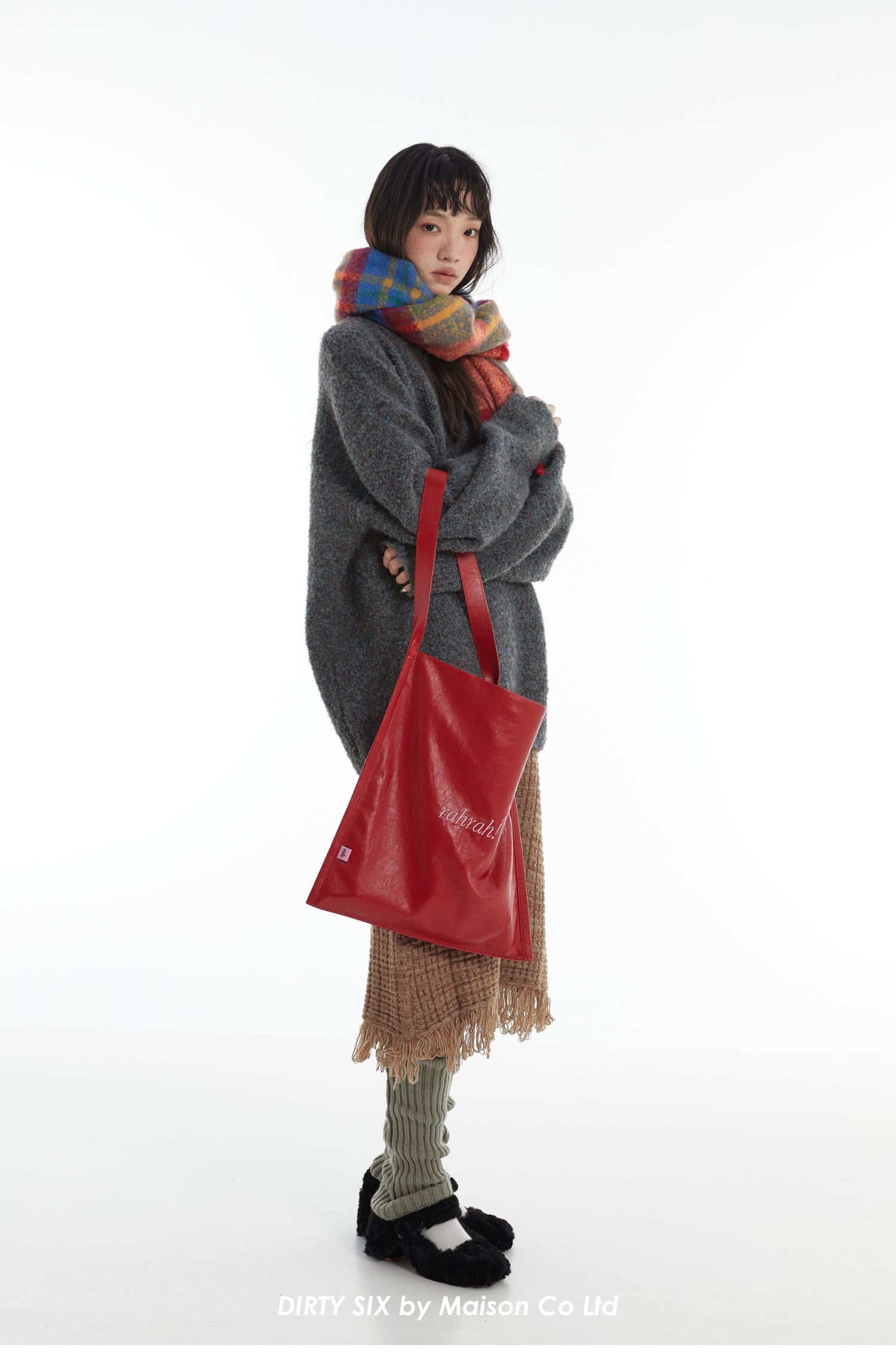 DirtySix "rahrah!" contrasting embroidery large-capacity soft leather tote bag