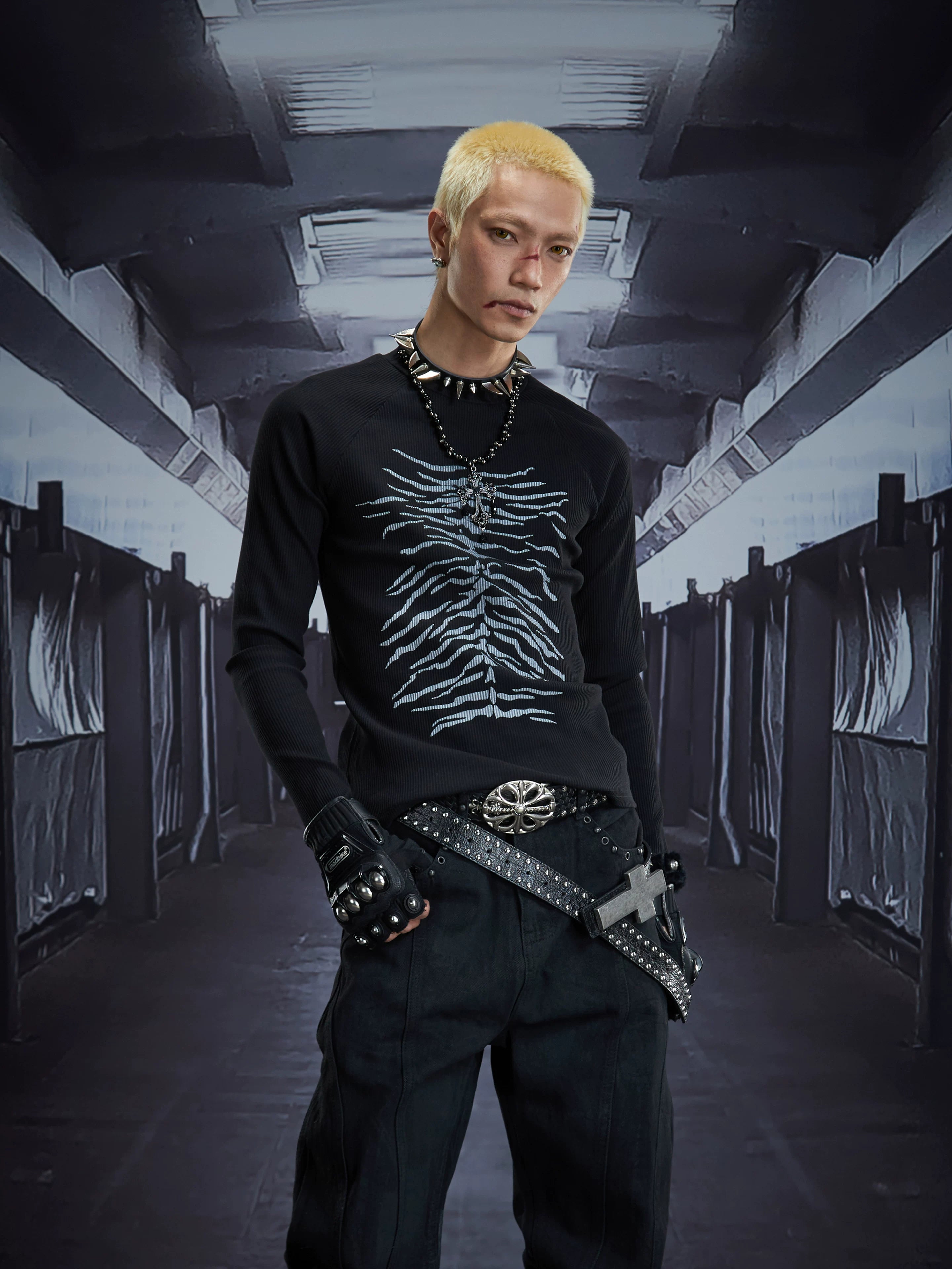 NOMANIAI Slim-fit Short Crew Neck Knitted Sweater