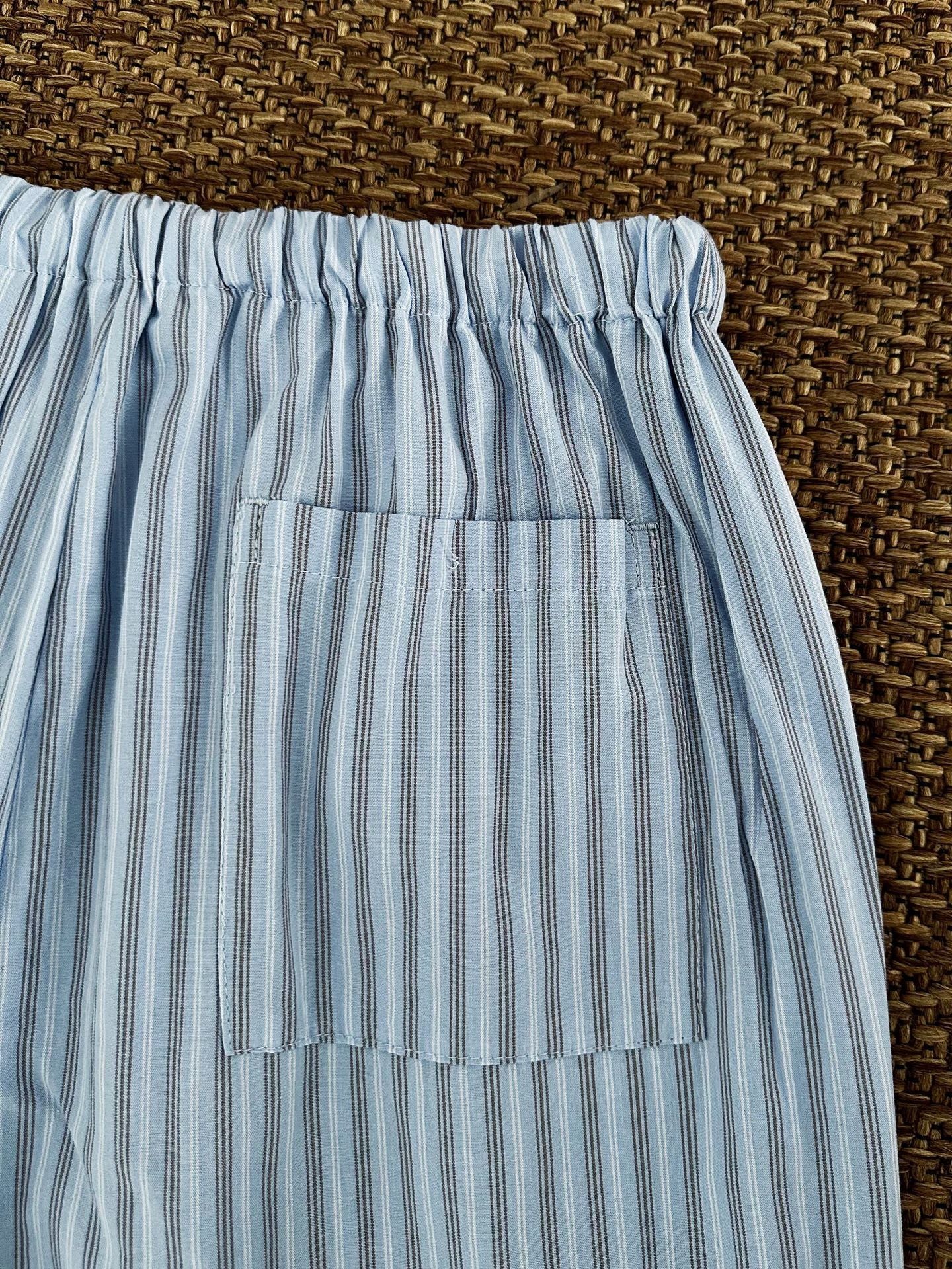 11KN Lazy Vertical Striped Casual Pants