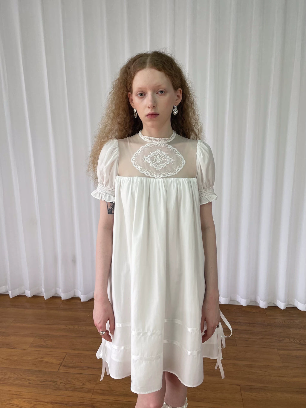 Loosesmell Lace Stitched Mesh Slim Dress