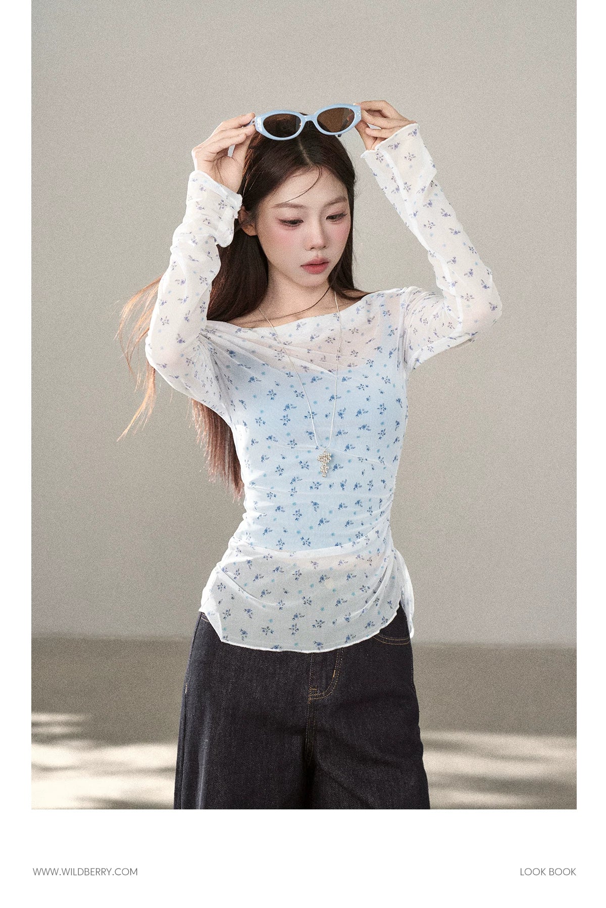 Wildberry Slim Skinny Floral Long Sleeve Sunscreen Blouse