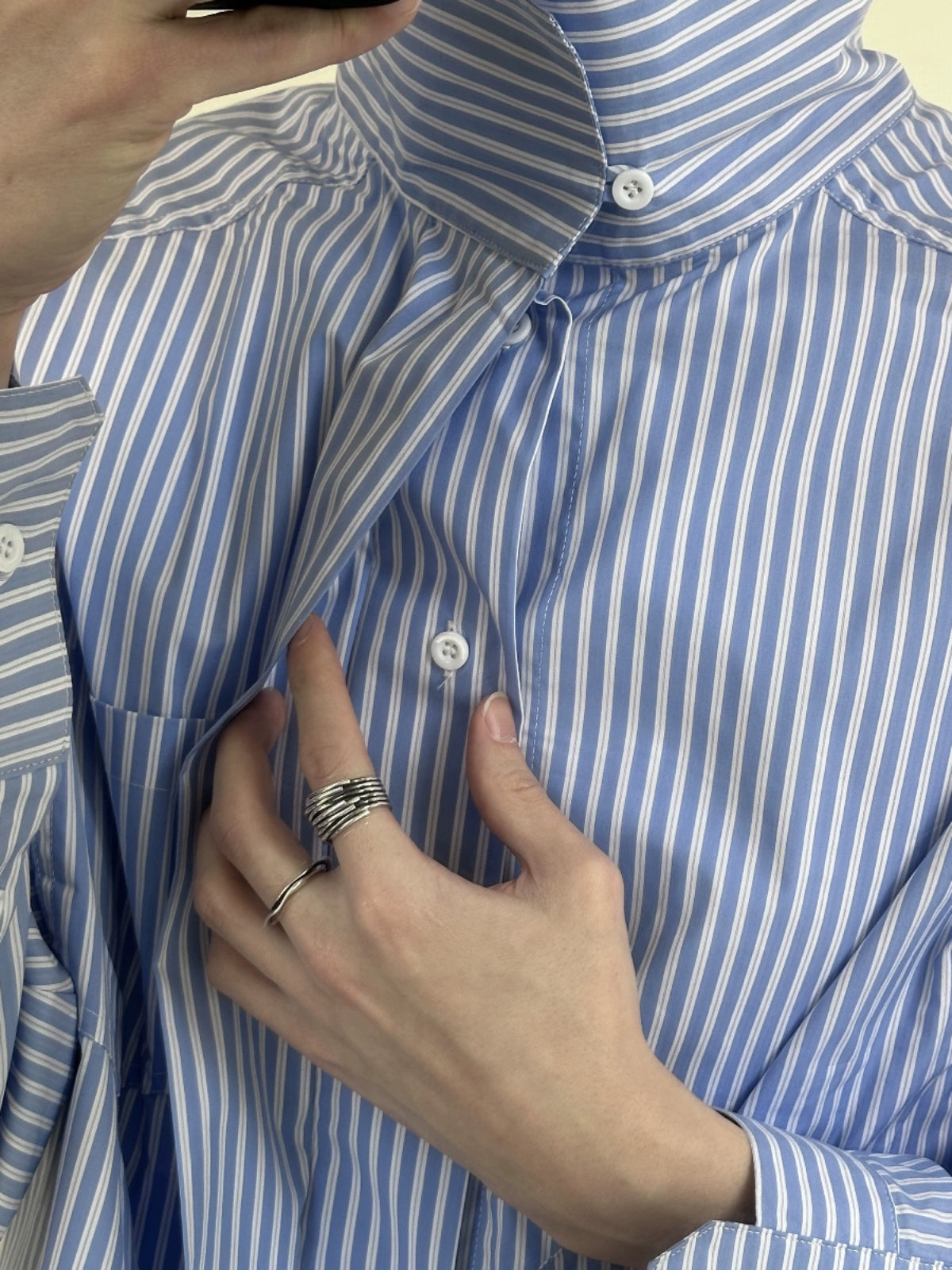 COLN Casual Versatile Striped Turtleneck Shirt