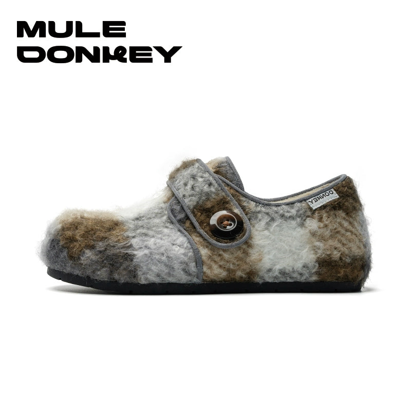Donkey Contrasts Colors and Lazes in Mueller Shoes