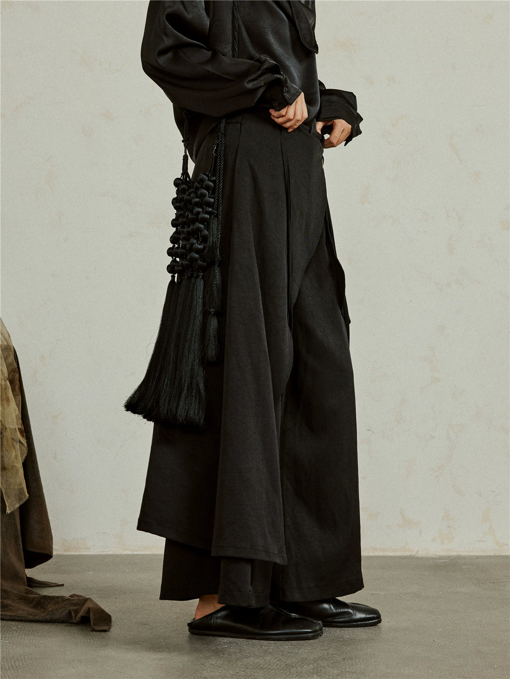 SUNYVONNE Irregular Loose and Elegant Trouser Skirt