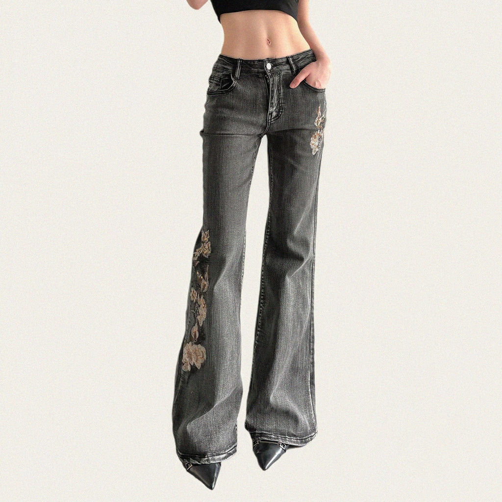 FUNOFF Vintage Embroidered Pocket Pull Jeans