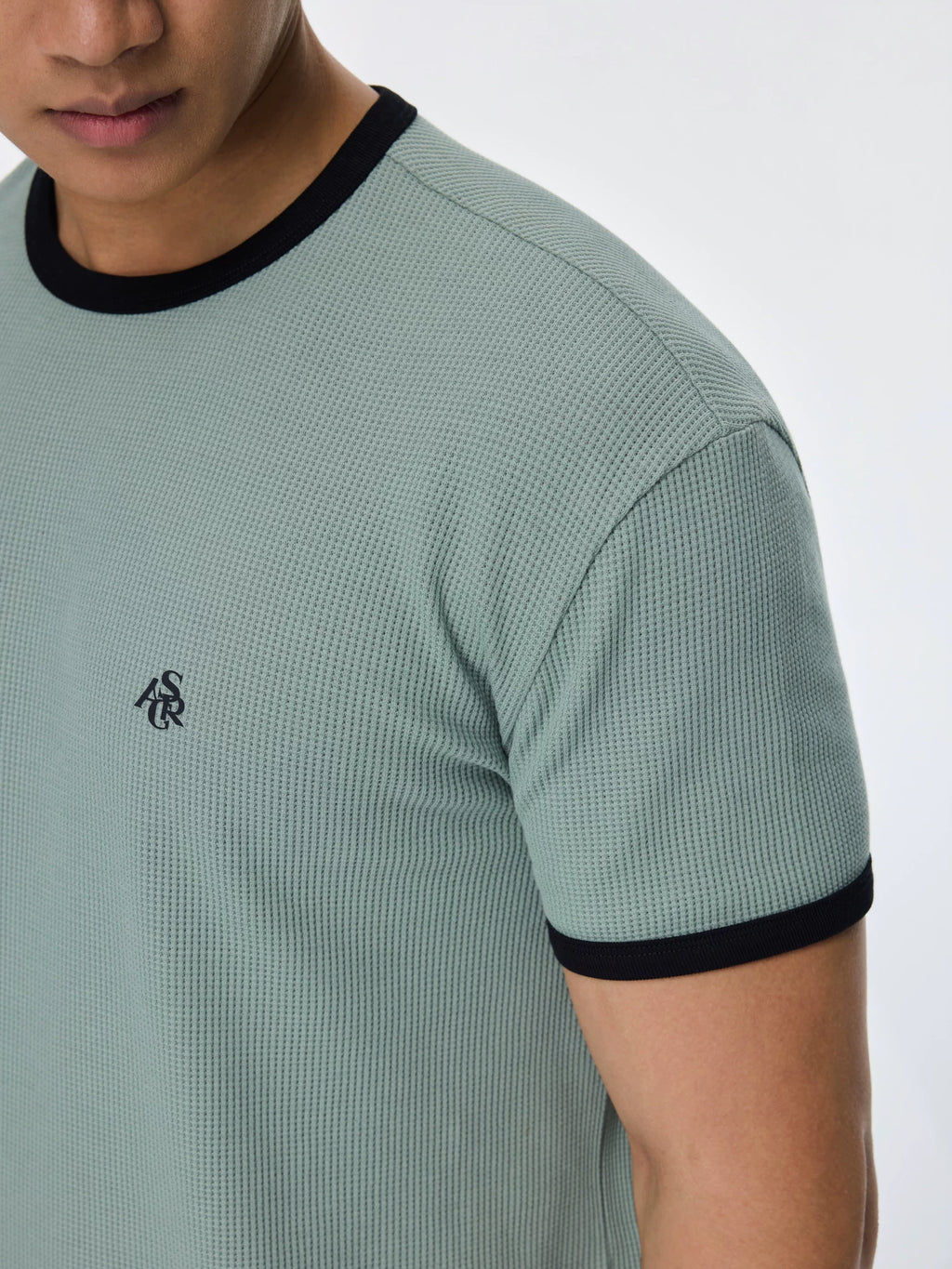 AFTERGLOW Retro Contrasting Slim Tee
