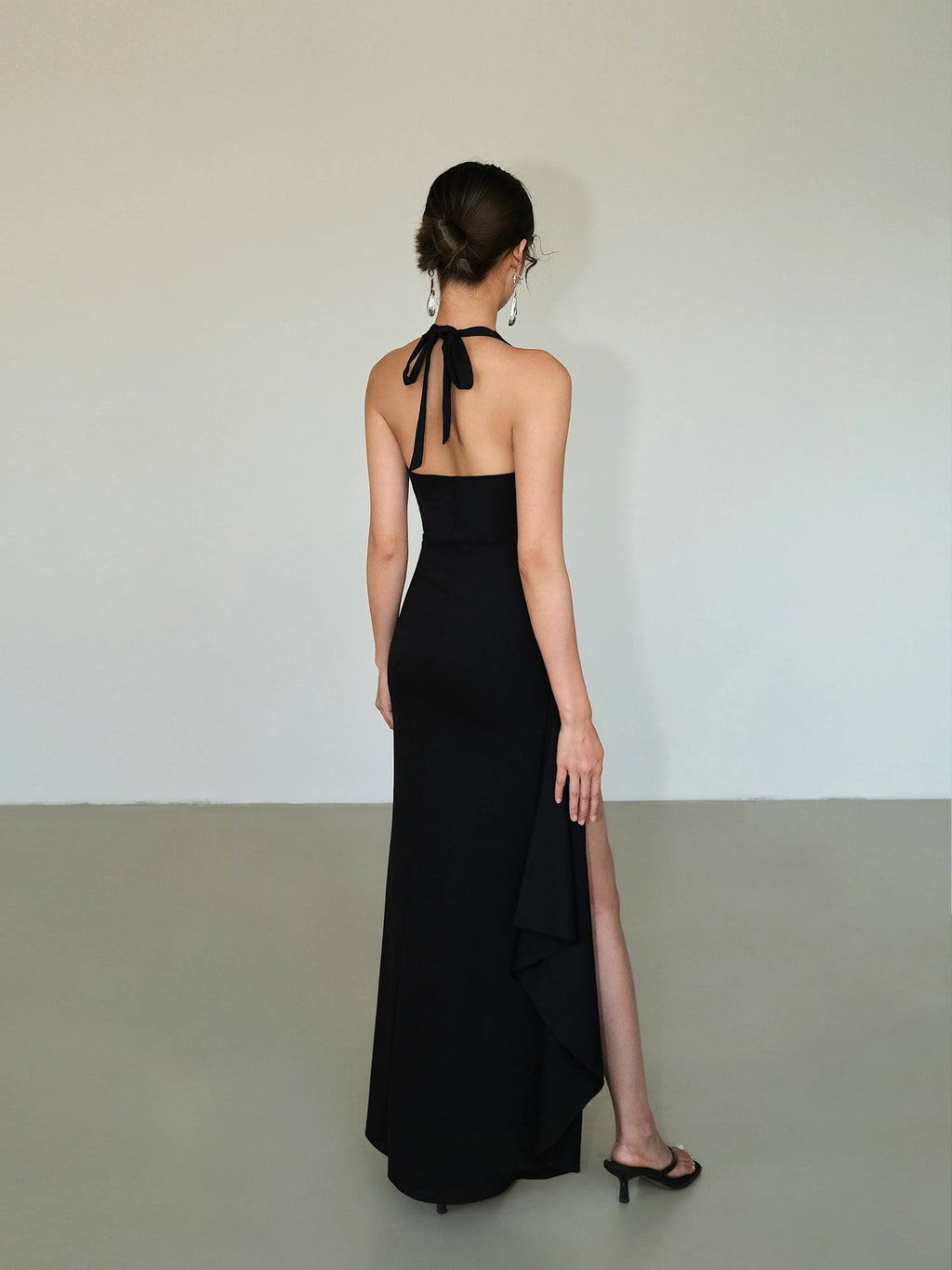Ousph Strap V-neck Neck Dress