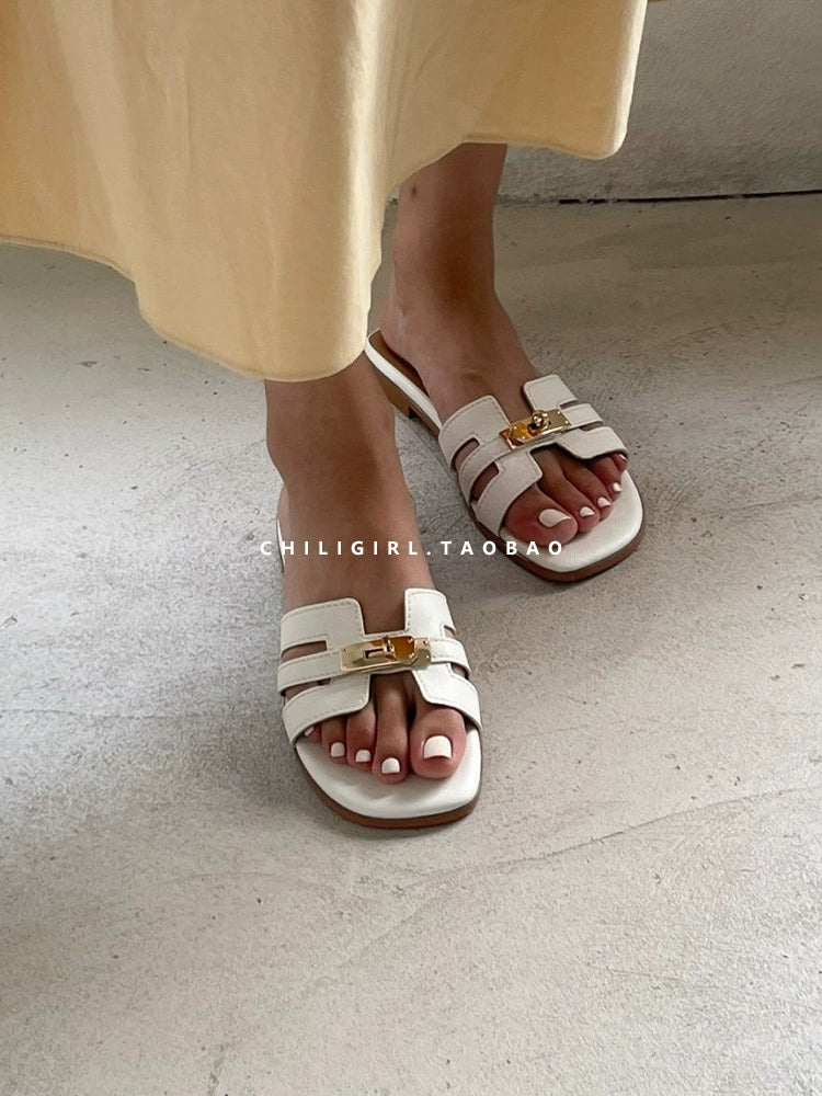 CHILIGIRL Metal Buckle Flat-bottomed Slippers