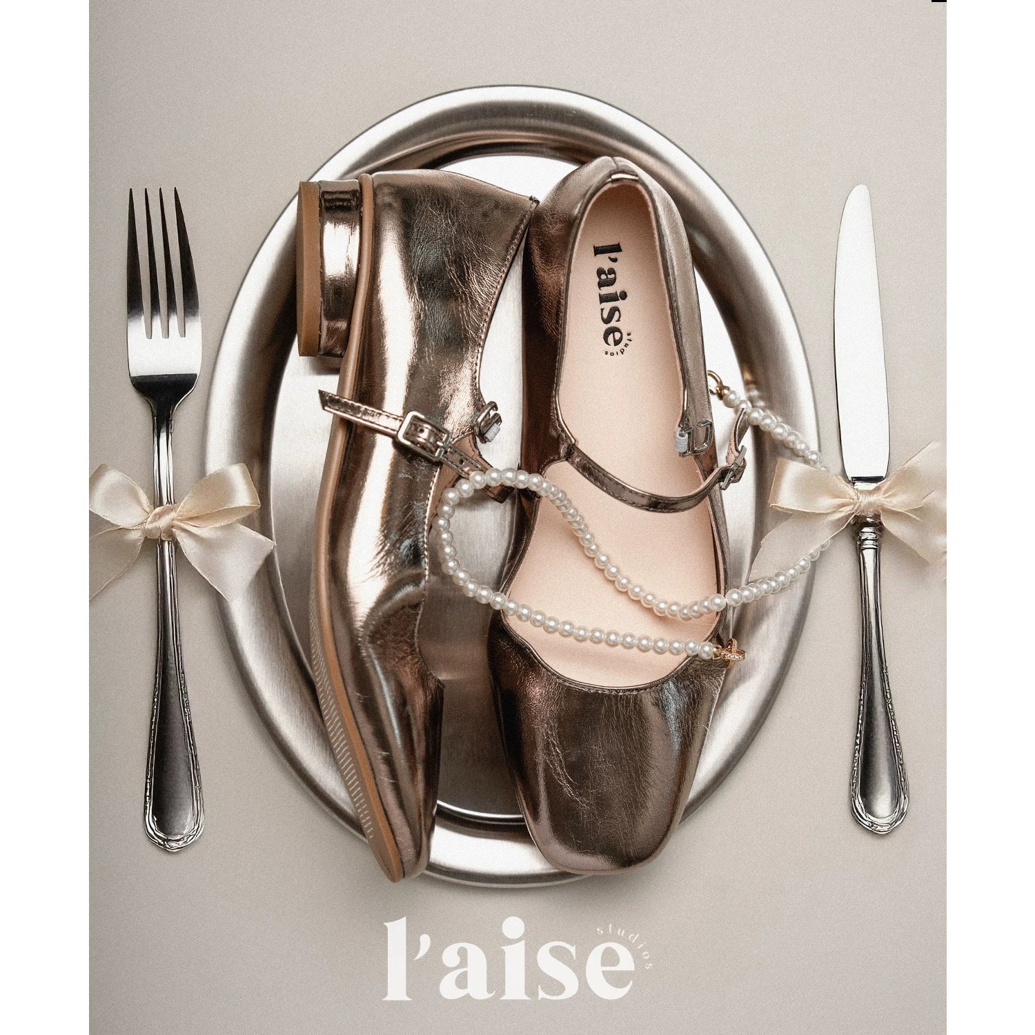 L'aise Pleated Cowhide Comfortable Shoes