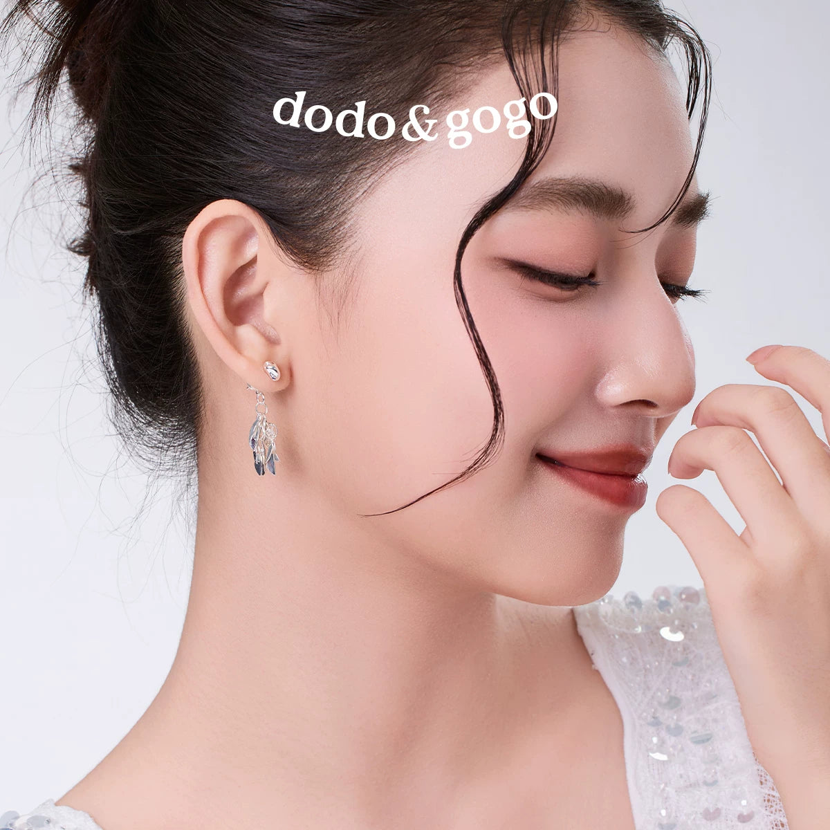 DODOGOGO Light Luxury Niche Fringed Earrings