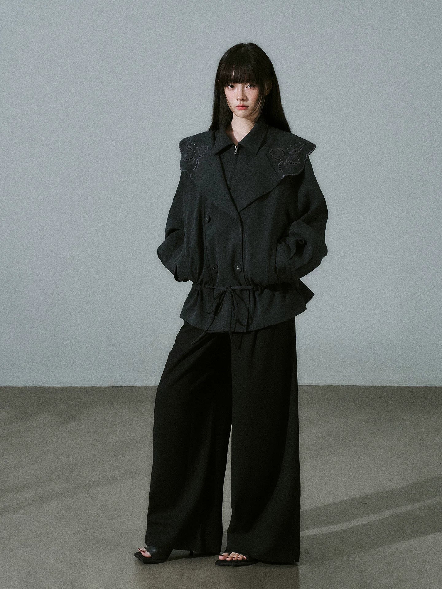 LOST FOREST Versatile Slim Low-rise Wide-leg Trousers