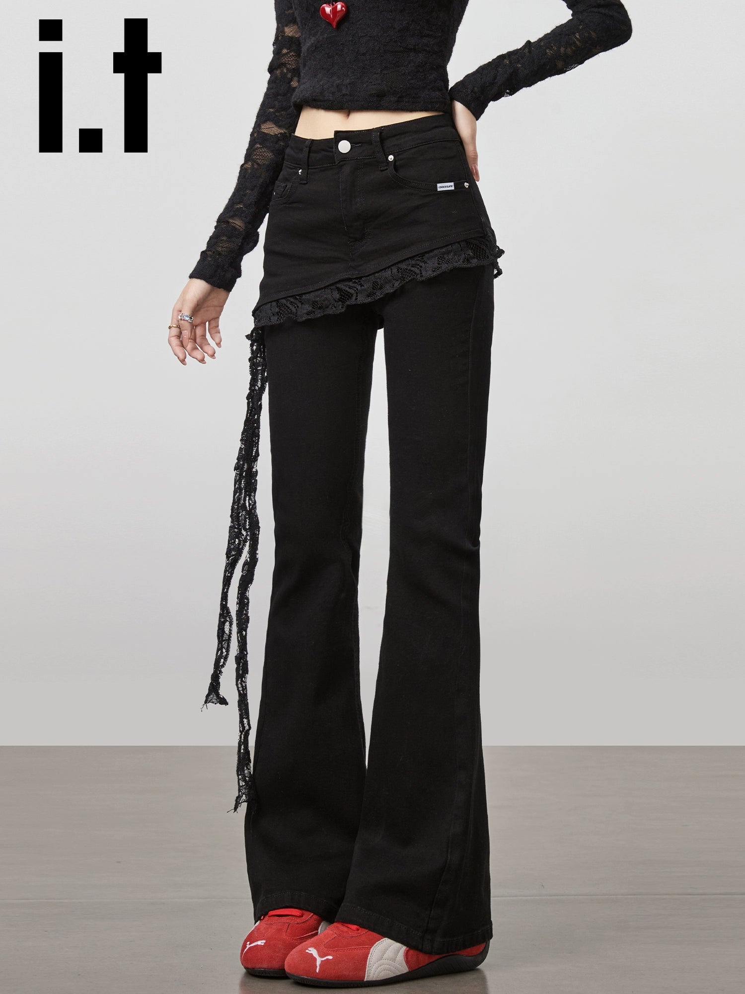 IT: CHOCOOLATE Fake Two-piece Stitched Lace Jeans