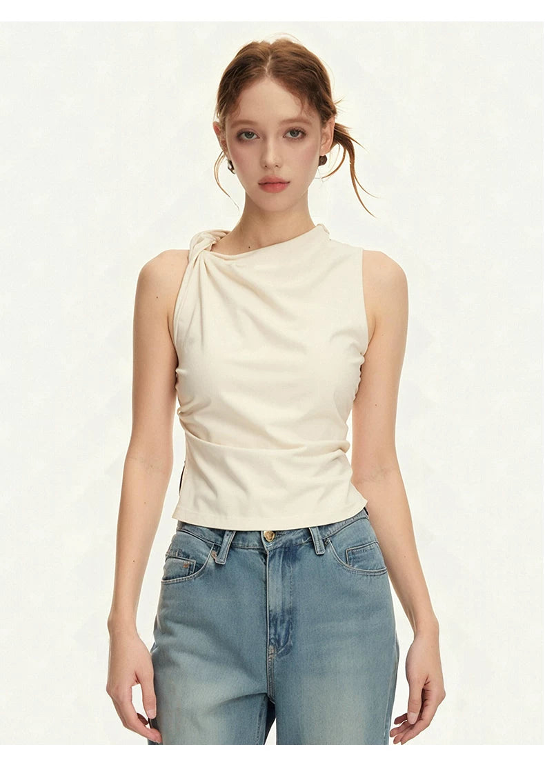 SUREENOUGH Asymmetrical Slim-fit Pleated Vest