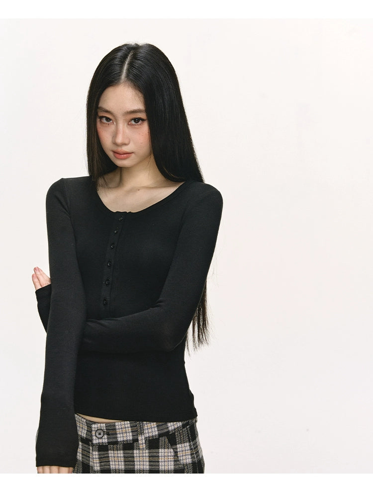 Anna Aneae Henry Collar with Bottom and Slim Long Sleeves