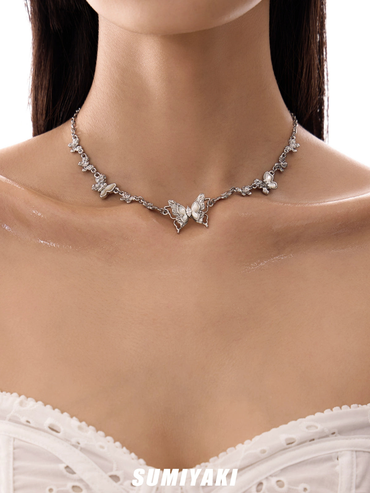 SUMIYAKI Light Luxury Diamond-encrusted White Fritillary Butterfly Necklace