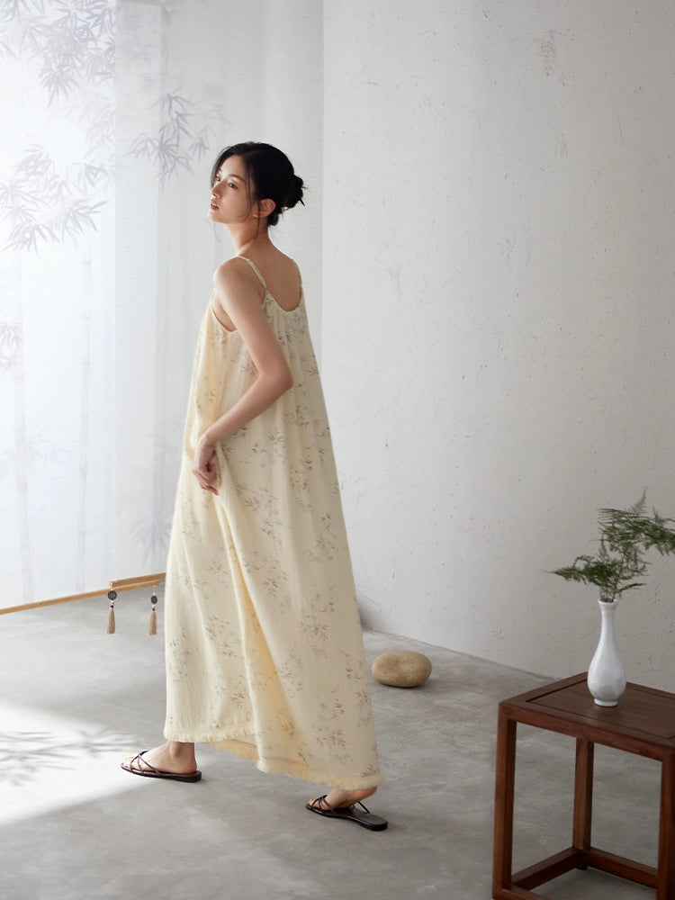 Yuenei new Chinese suspender nightdress