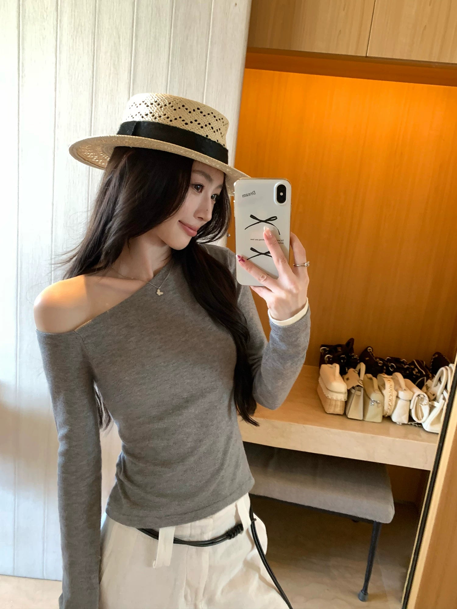 Pusumede Diagonal Shoulder Contrasting Short Slim Long Sleeves