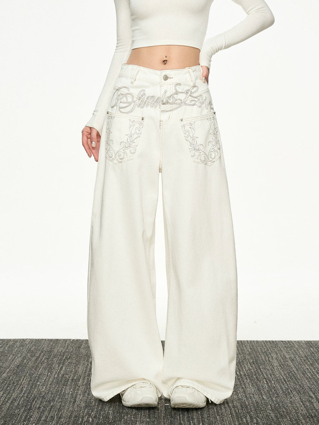 Aaisup Embroidered Straight Loose Jeans