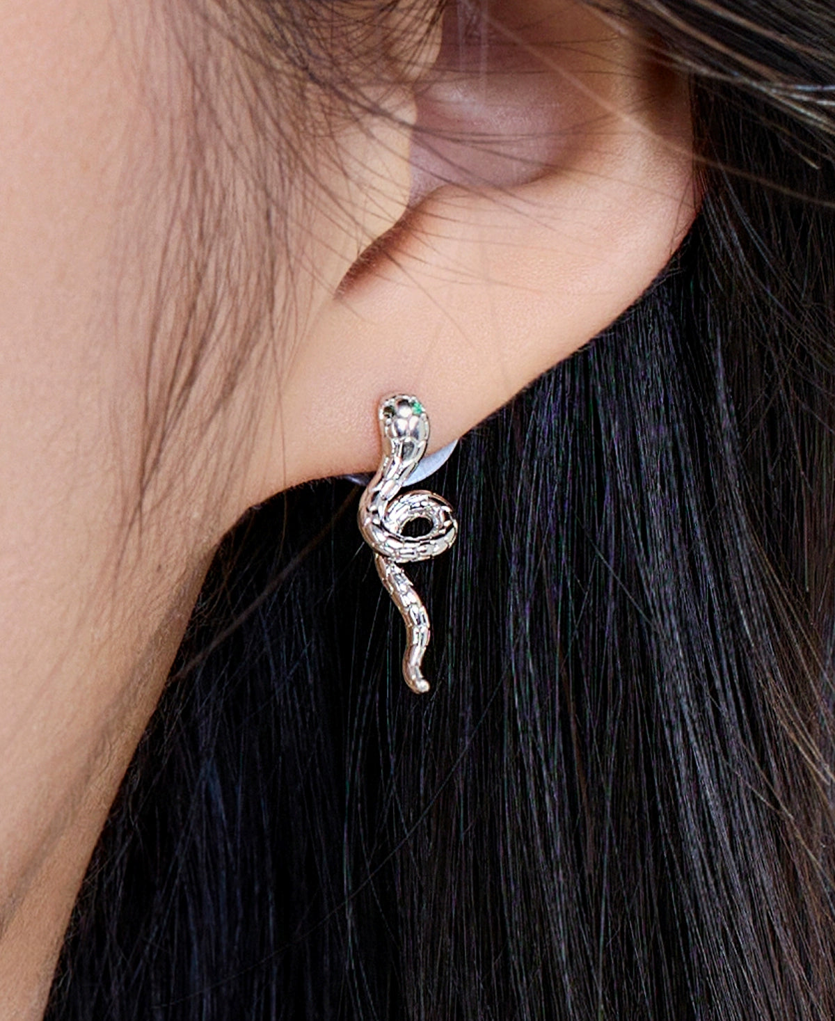 DODOGOGO Snake Light Luxury Fashion Earrings