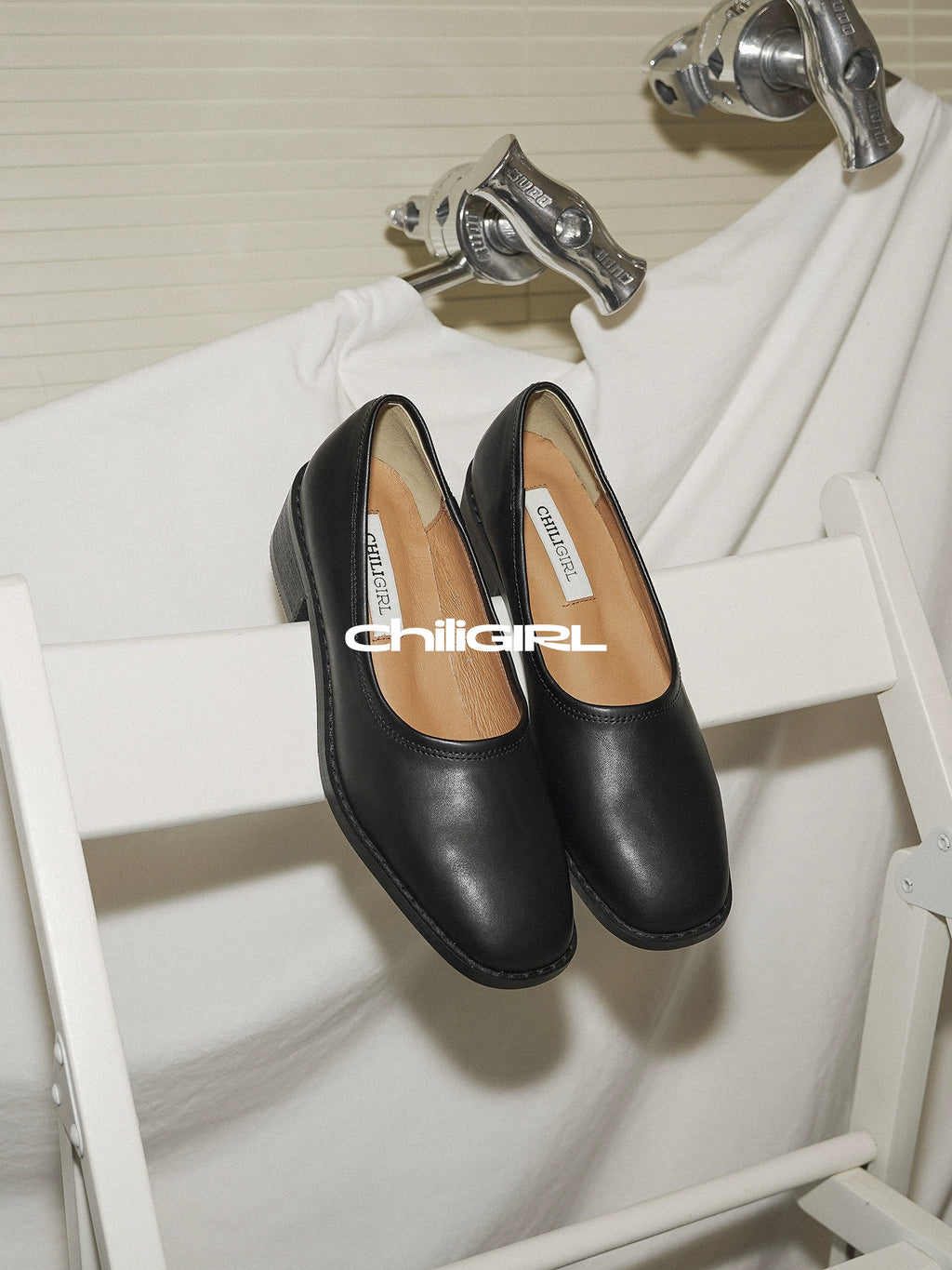 CHILIGIRL Retro Medium Heel Versatile One-pedal Shoes
