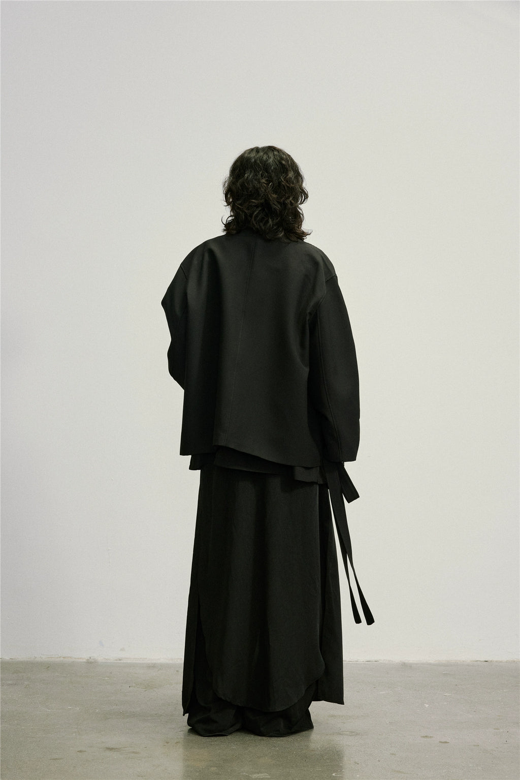 SUNYVONNE Minimalist Lapel Double-breasted Short Jacket