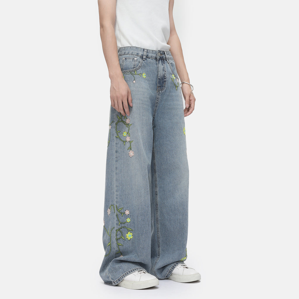 MTLCLOTHES Korean Version of Heavy Industry Flower-embroidered Casual Jeans