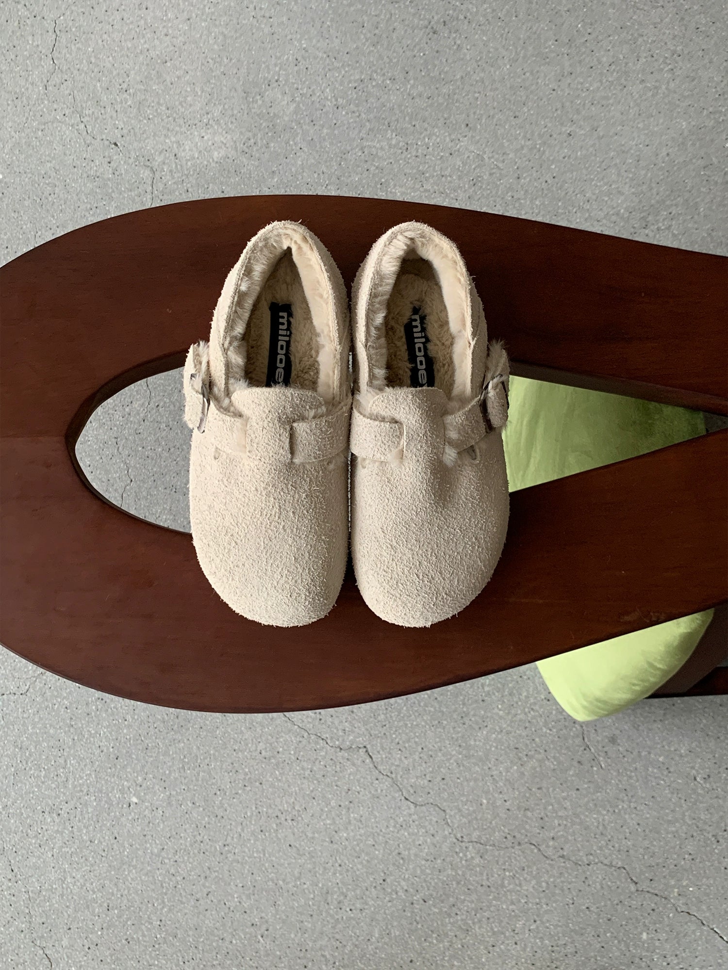 Milooey Flat-bottomed Fleece All-inclusive Soft-soled Shoes