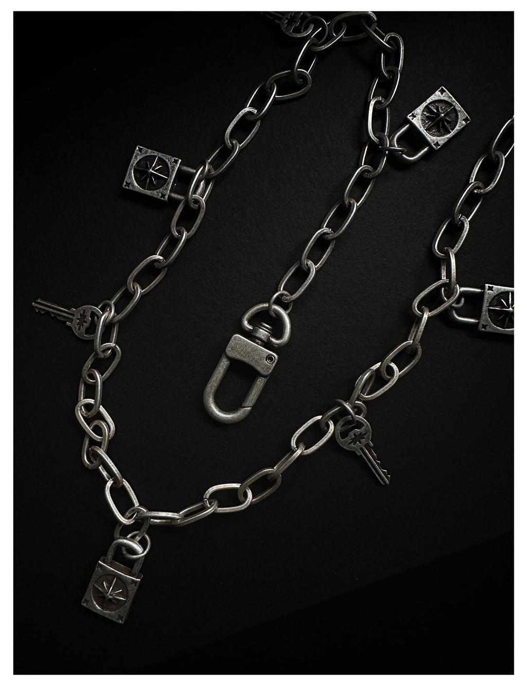 Remedy metal chain waist key lock