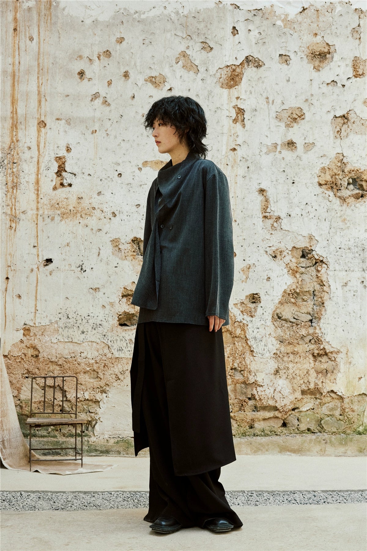 SUNYVONNE Vintage Scarf Long Sleeve Shirt