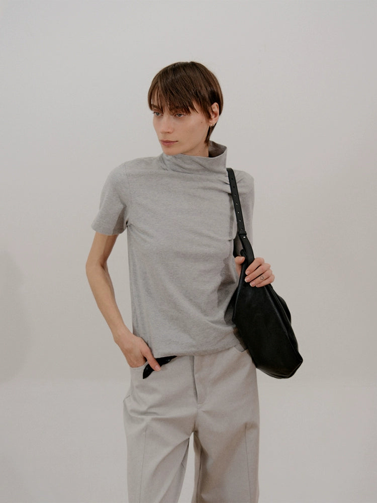 COLN Versatile Solid Color Semi-turtleneck Tee