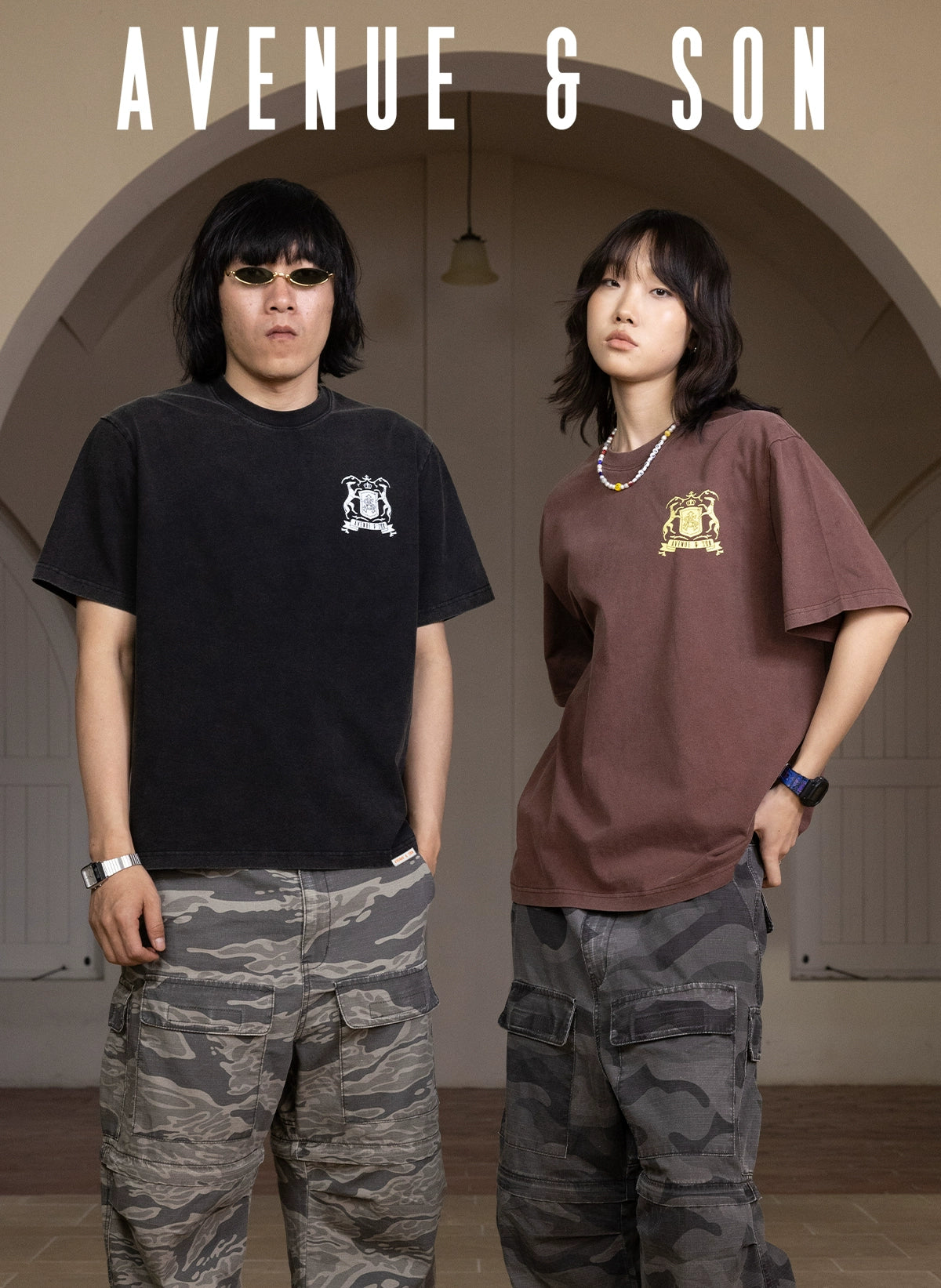 AVENUESON Greyhound Print Casual Tee