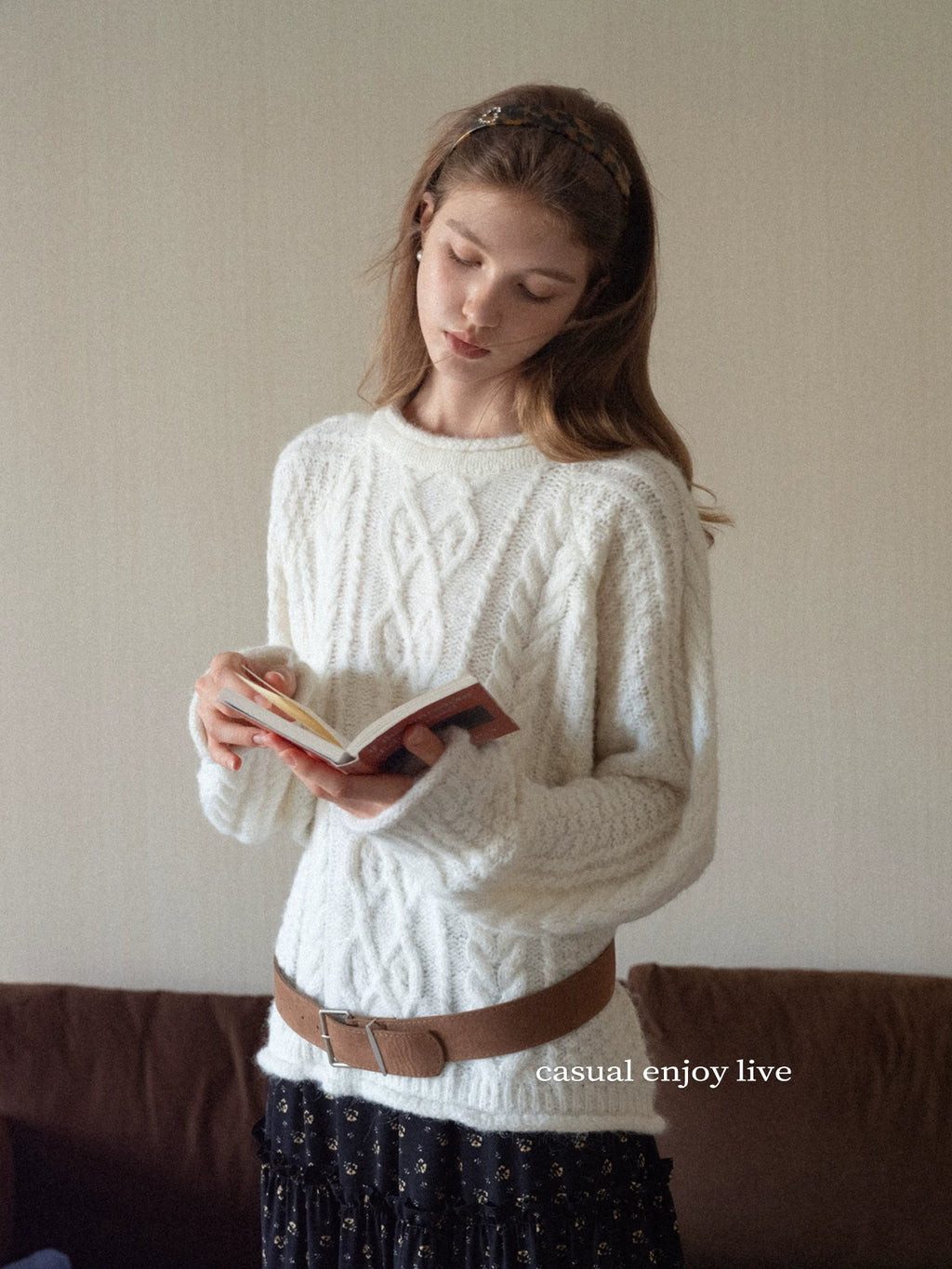 EGGKA Crimped Twist Loose and Thin Casual Sweater