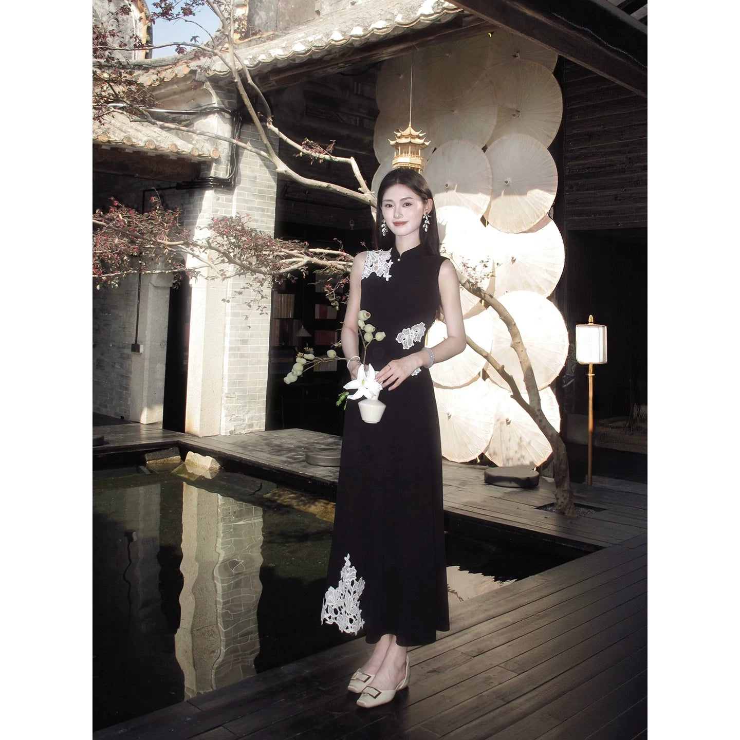 ZIHE Lace Appliqué Knit Dress