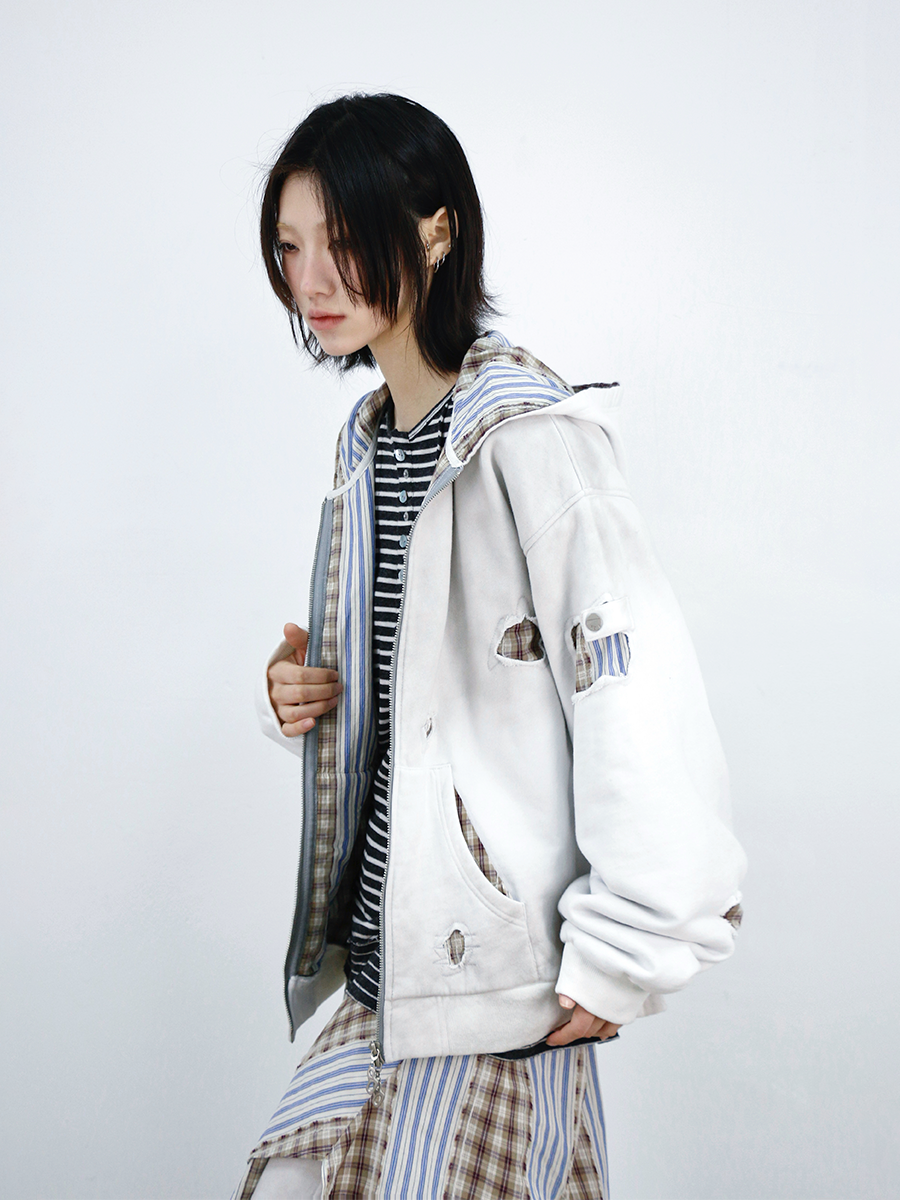 RELABEL Striped Checkered Loose Zip Sweater