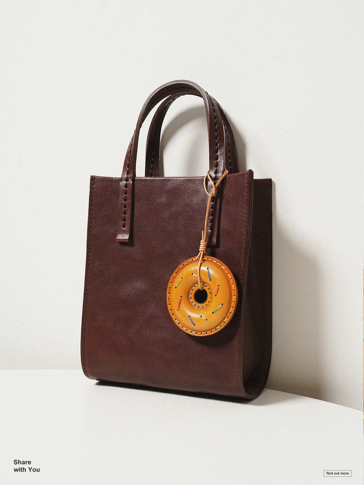 Momogigi fun food series, handmade custom retro vegetable tanned cowhide three-dimensional donut bag pendant