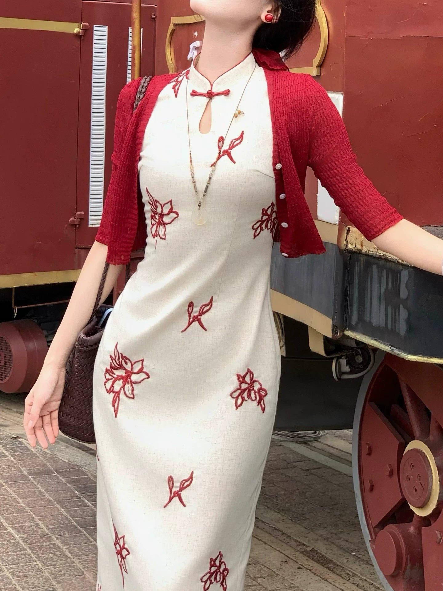 ZIHE Floral Embroidered Cheongsam Slim Dress